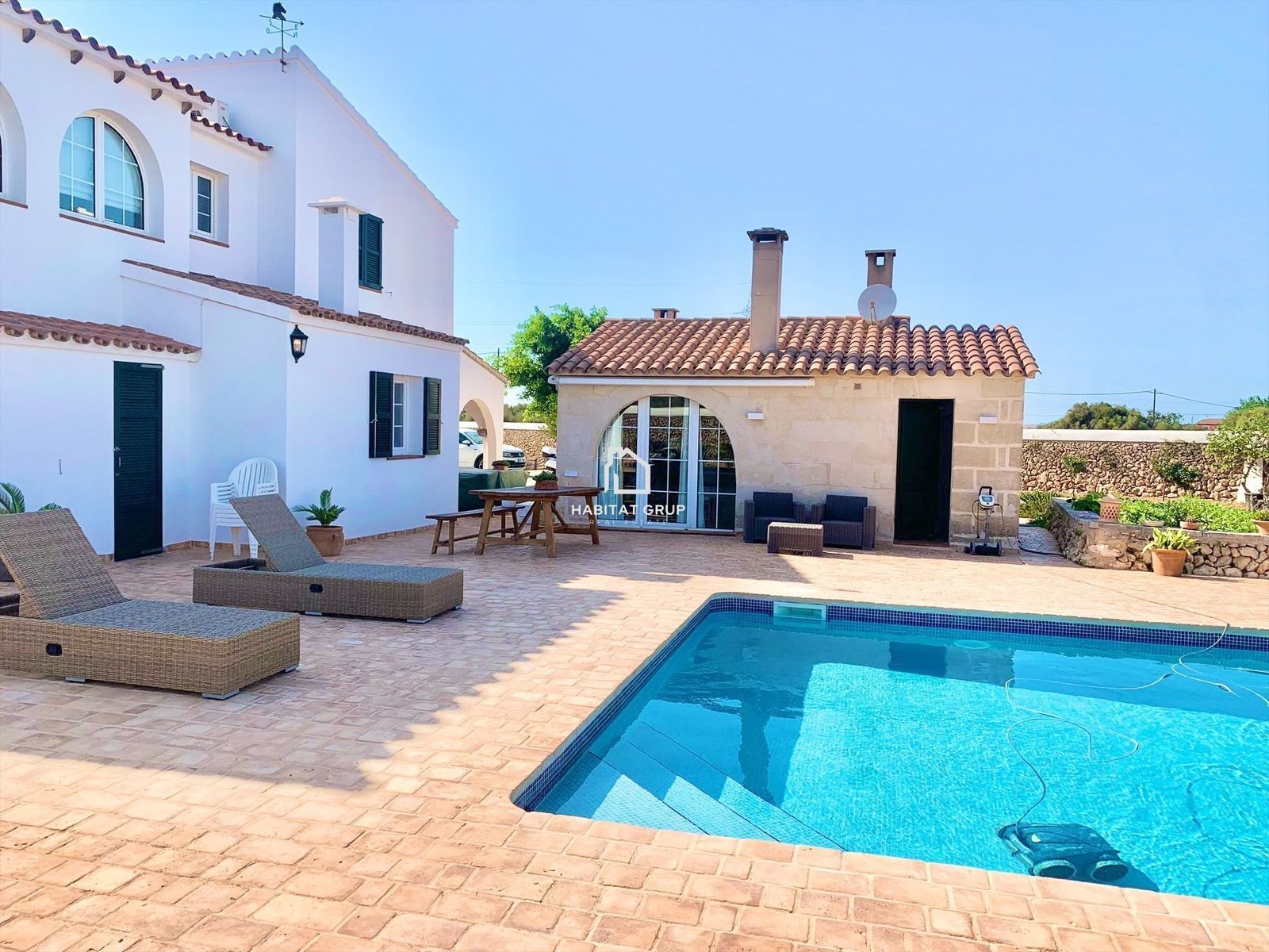 Swimming pool of House or chalet for sale in Ciutadella de Menorca  with Air Conditioner, Heating and Private garden