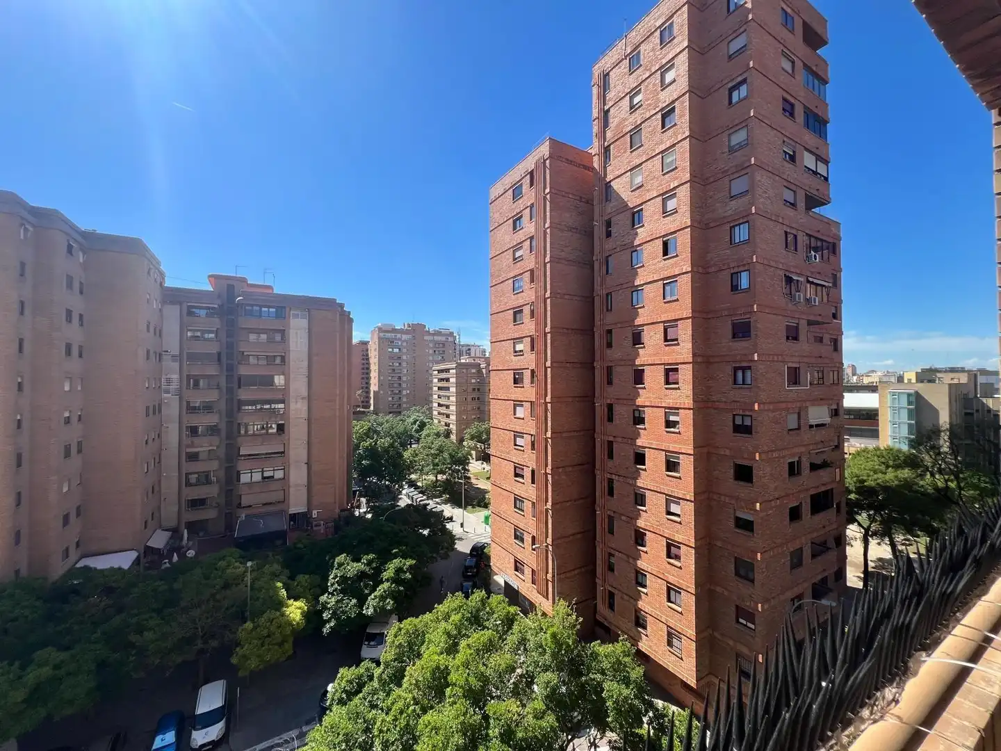 Vista exterior de Piso de alquiler en Valencia con Jardín privado, Terraza y Amueblado