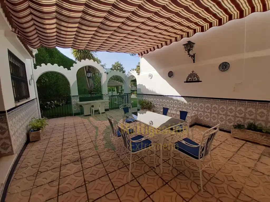 Terrassa de Casa o xalet en venda en Cáceres