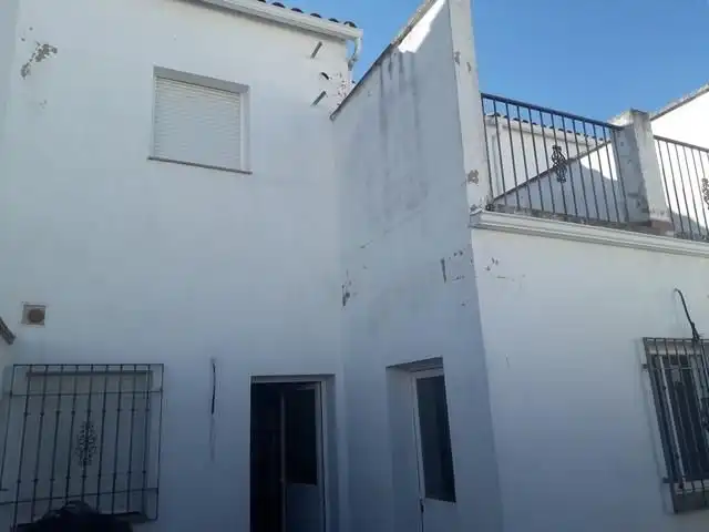 Vista exterior de Casa adosada en venta en La Granjuela con Terraza y Balcón