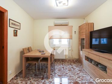 Flat with lift for sale in Nou Barris