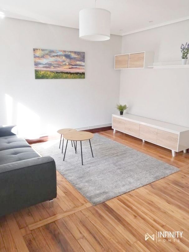 Sala de estar de Piso de alquiler en Bilbao  con Calefacción