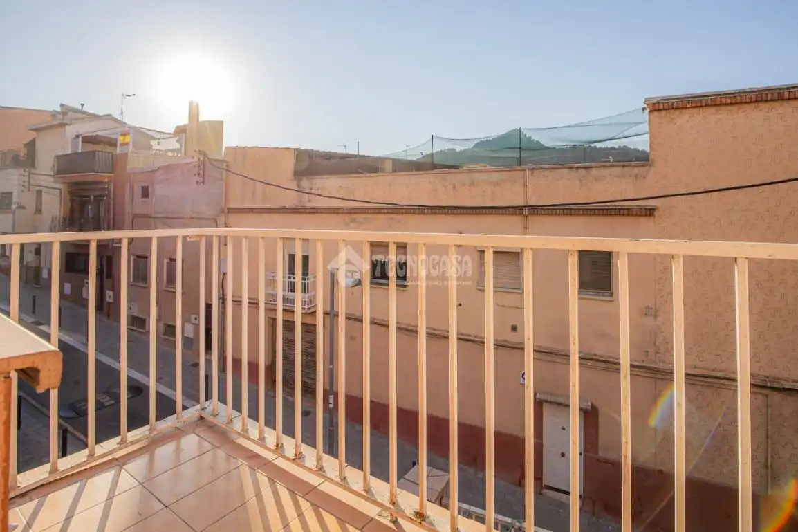 Terraza de Piso en venta en Montcada i Reixac con Balcón