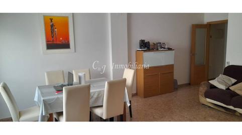 Foto 4 de Pis en venda a Avenida de Abril - 9 de Octubre, Sagunto / Sagunt