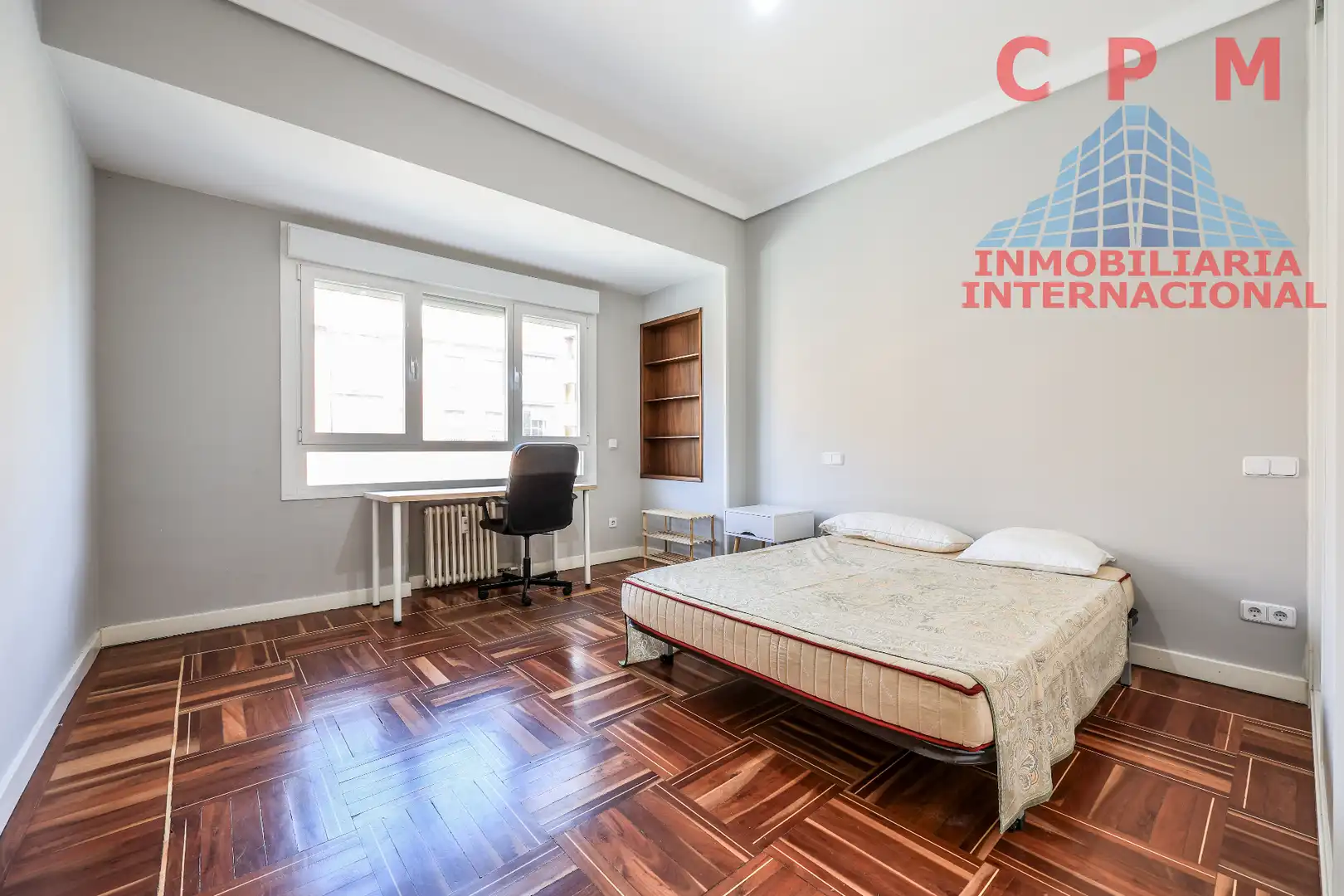 Schlafzimmer von Wohnung zur Miete in Madrid mit Klimaanlage, Heizung und Parkett