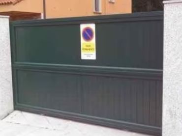 Single parking space for sale in Passeig dels Tarongers 55