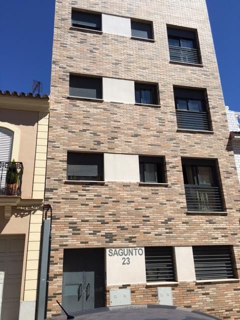 Exterior view of Building for sale in La Línea de la Concepción