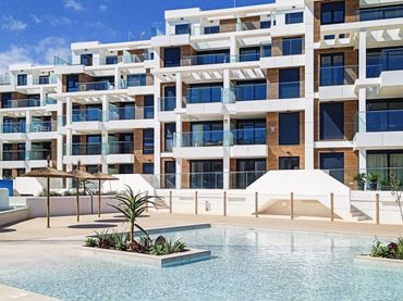 Penthouse mit Pool zum Verkauf in Las Marinas / Les Marines