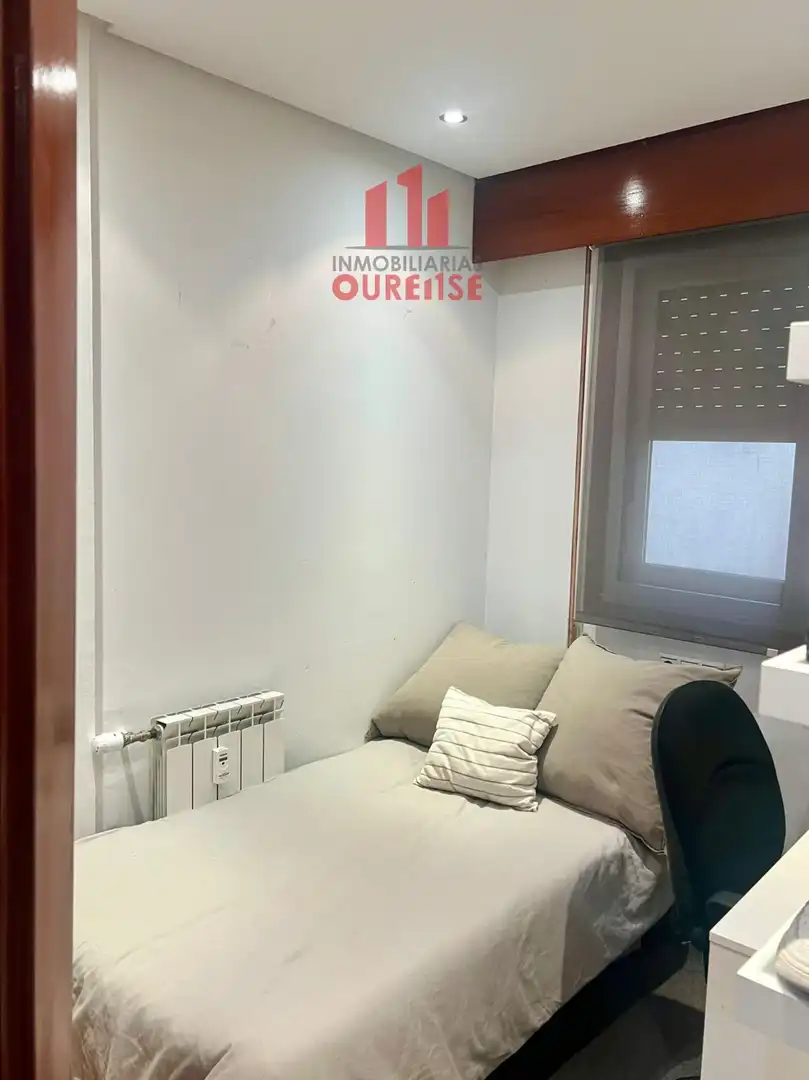 Schlafzimmer von Wohnung zum Verkauf in Ourense Capital 