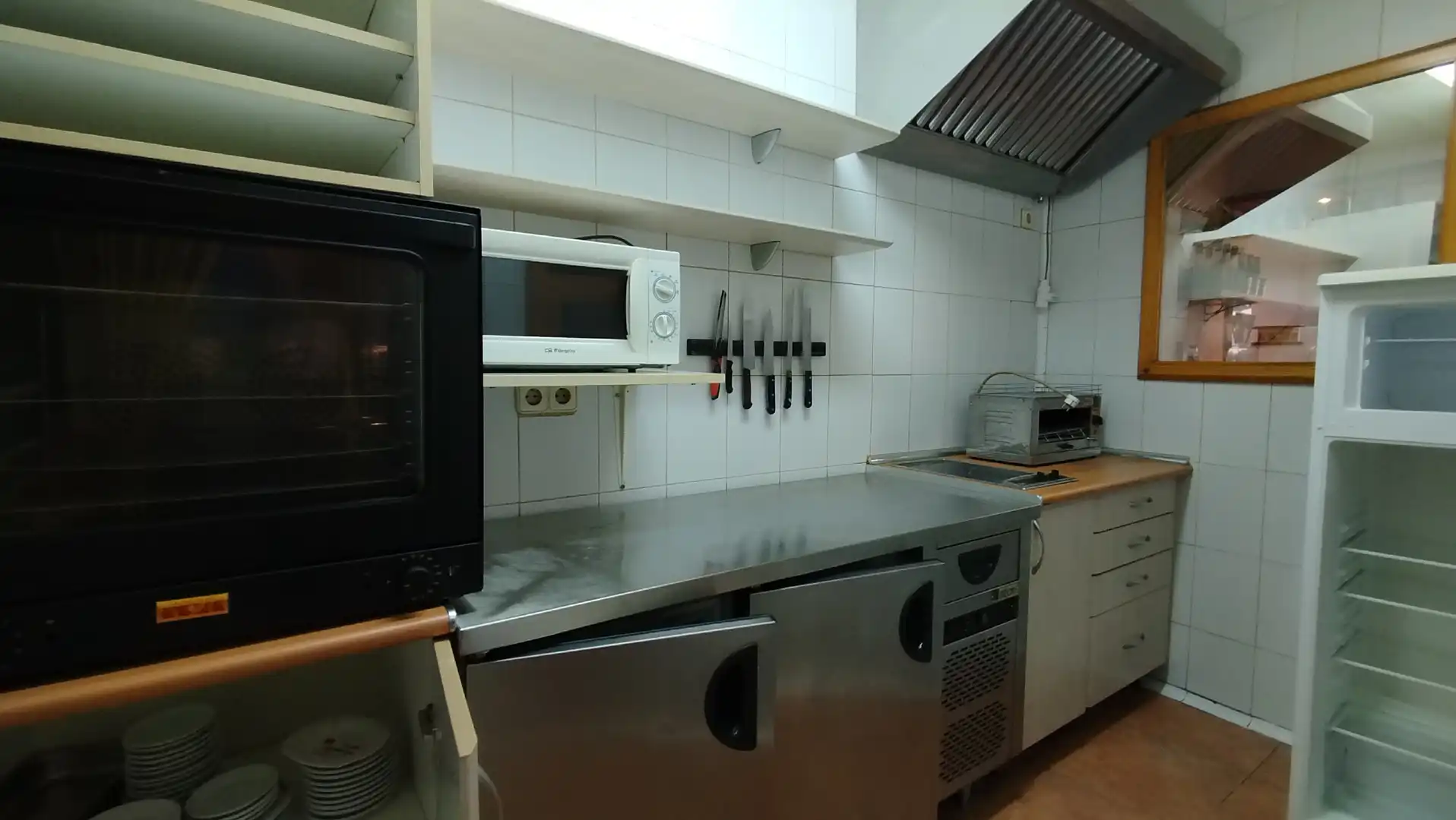 Cocina de Local de alquiler en Azuqueca de Henares con Aire acondicionado, Calefacción y Amueblado