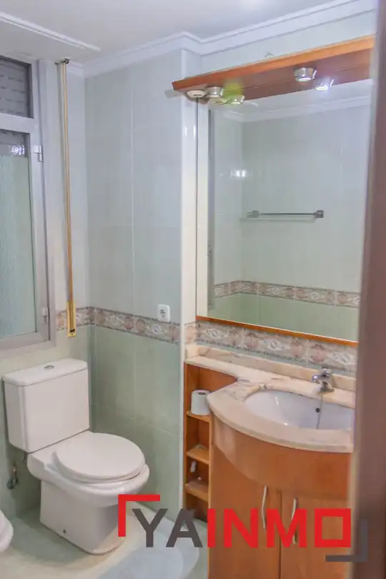 Bany de Pis en venda en Vitoria - Gasteiz amb Calefacció, Terrassa i Traster