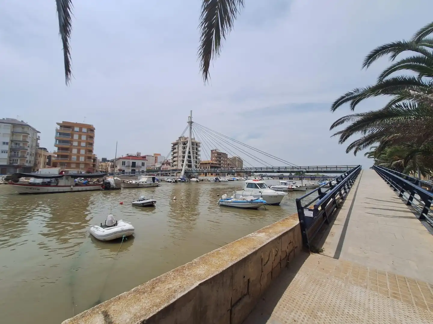 Vista exterior de Planta baja en venta en Valencia con Amueblado