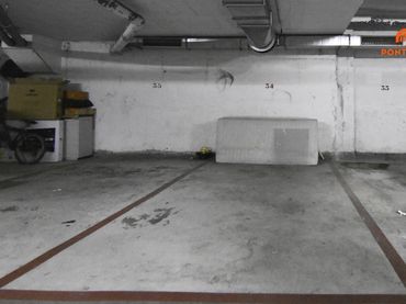 Aparcamiento en venta en La Bisbal d'Empordà