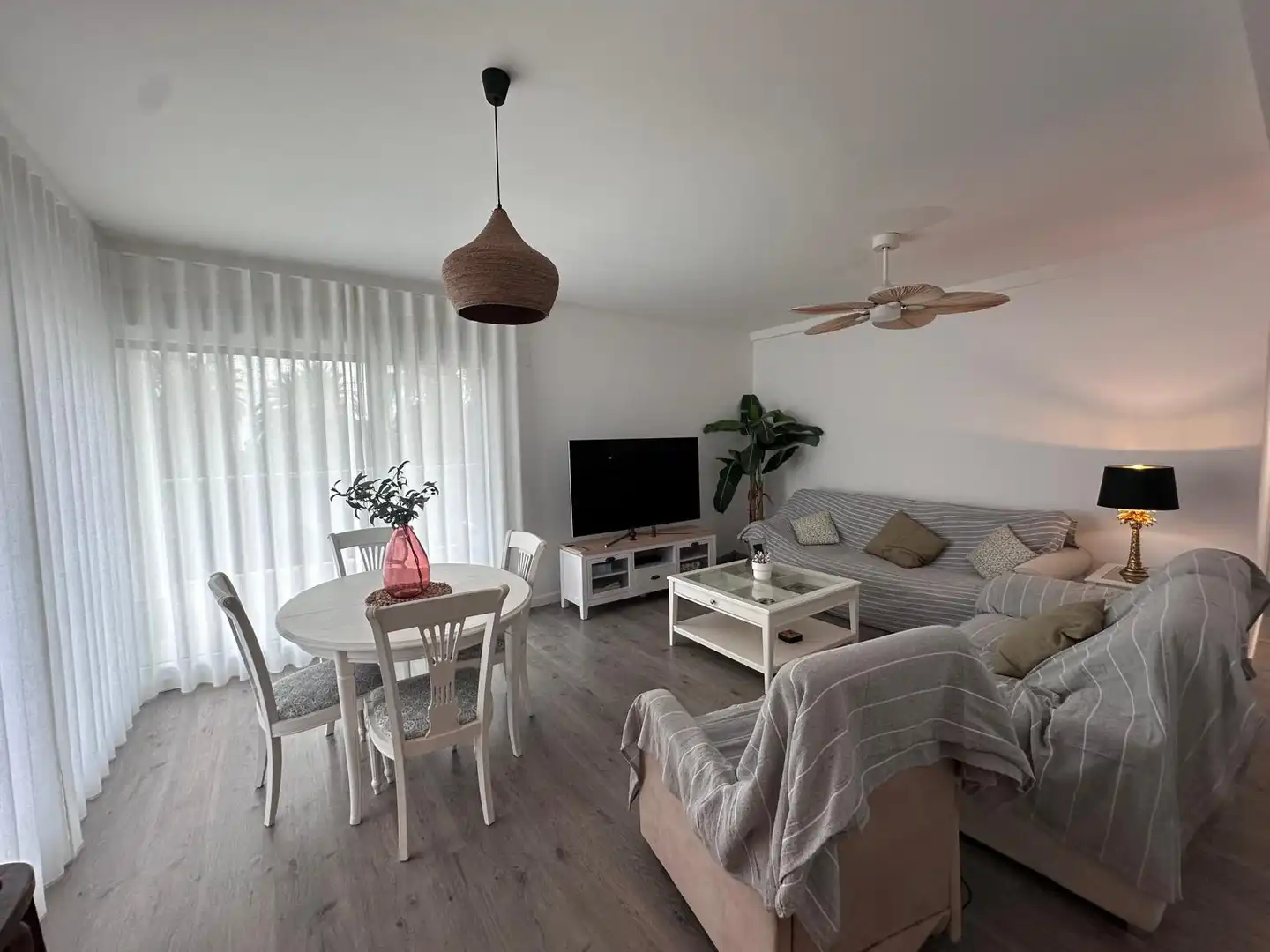 Living room of Flat for rent in Motril  with Air Conditioner, Heating and Terrace