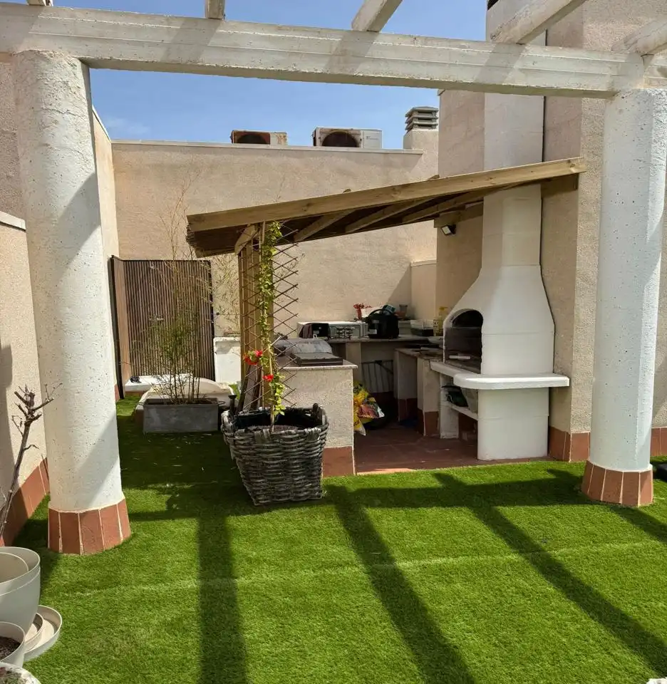 Terraza de Ático en venta en La Manga del Mar Menor con Aire acondicionado, Terraza y Piscina