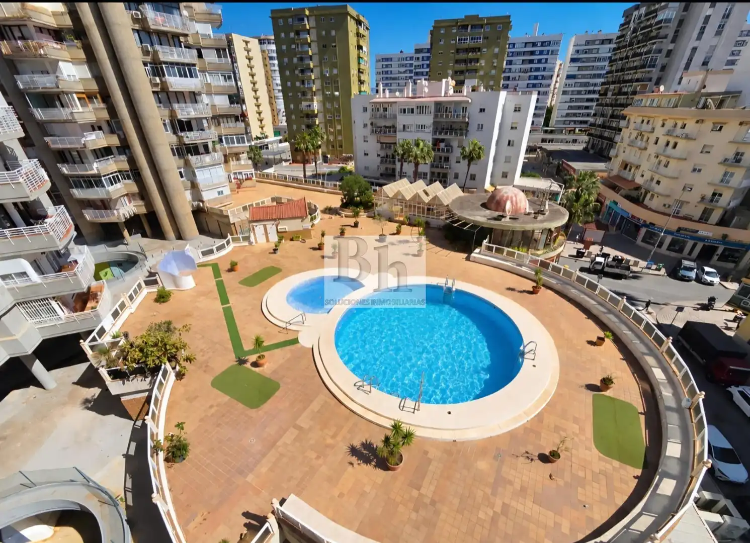 Piso con piscina en venta en Centro