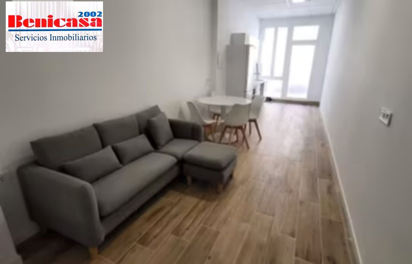 Living room of Flat for sale in  Valencia Capital  with Air Conditioner, Parquet flooring and Furnished
