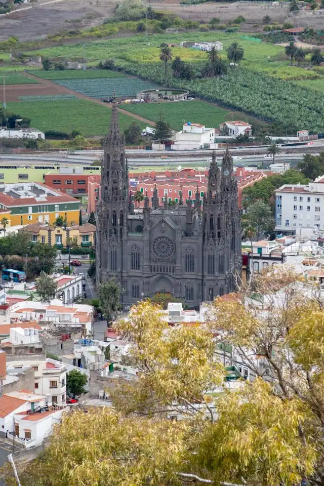 Vista exterior de Casa o xalet en venda en Arucas amb Terrassa