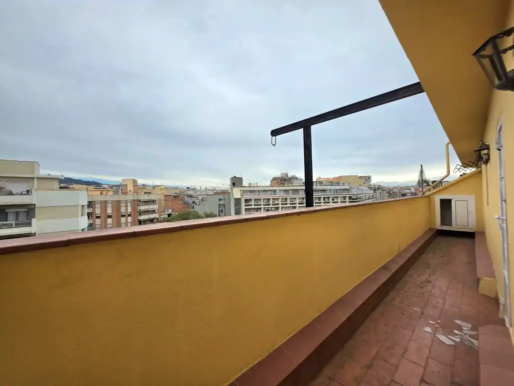 Attique avec ascenseur à vendre à Avenida Masnou Del, imagen 3