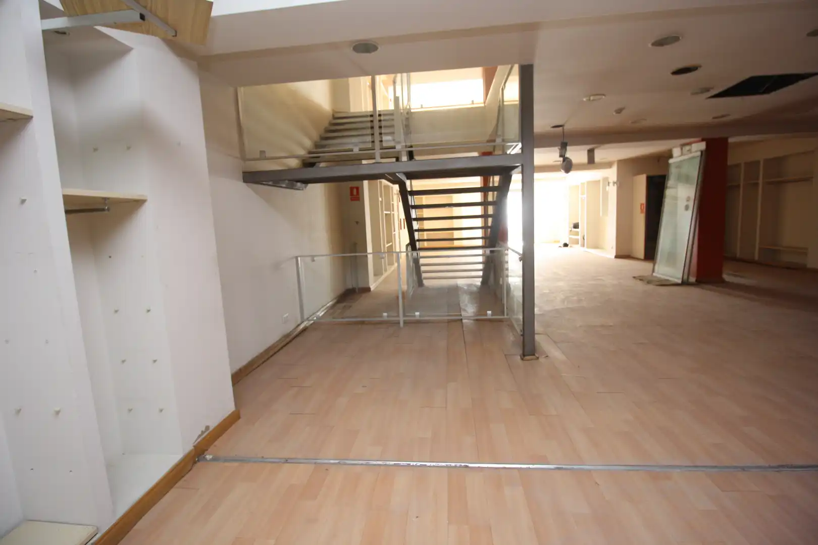 Local comercial en venda a Gran Via de Colom, imagen 20