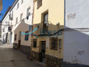 Terraced house for sale in Baza