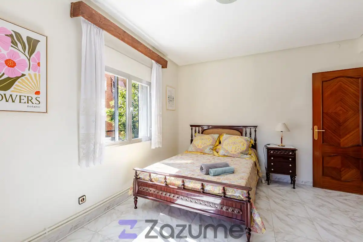Bedroom of Flat for rent in Madrid  with Heating, Furnished and Washing machine