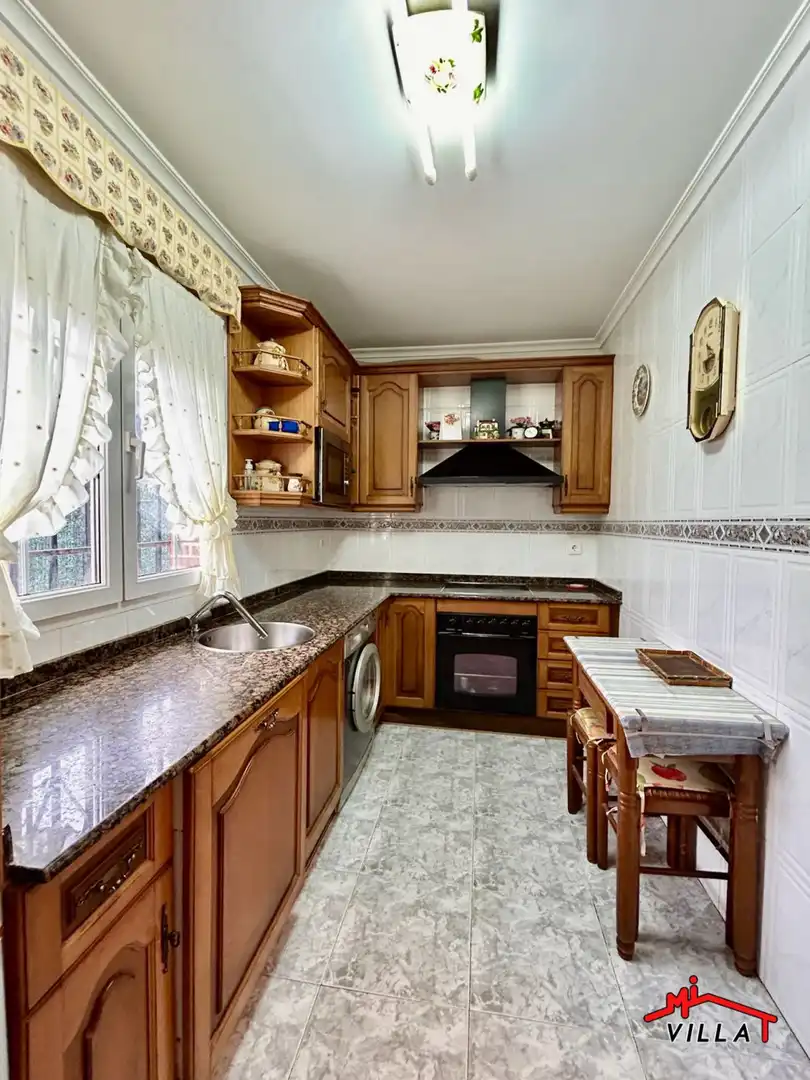 Cocina de Casa o chalet en venta en Limpias con Calefacción y Piscina comunitaria