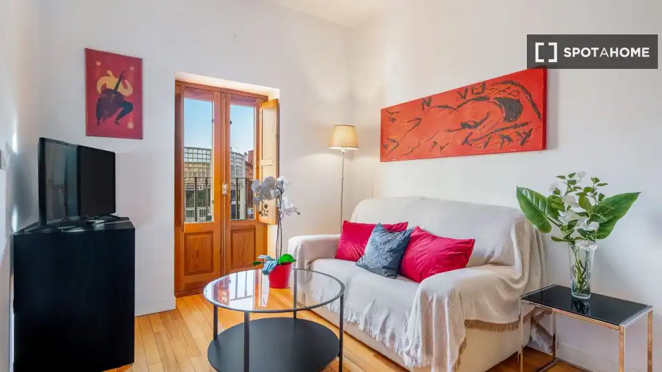 Appartamento con terrazza in affitto a Latina