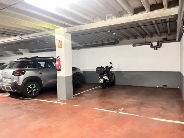 Parkplatz von Wohnung zum Verkauf in Gijón  mit Heizung, Parkett und Terrasse