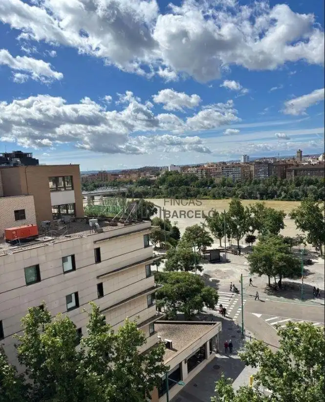 Vista exterior de Piso en venta en Zaragoza