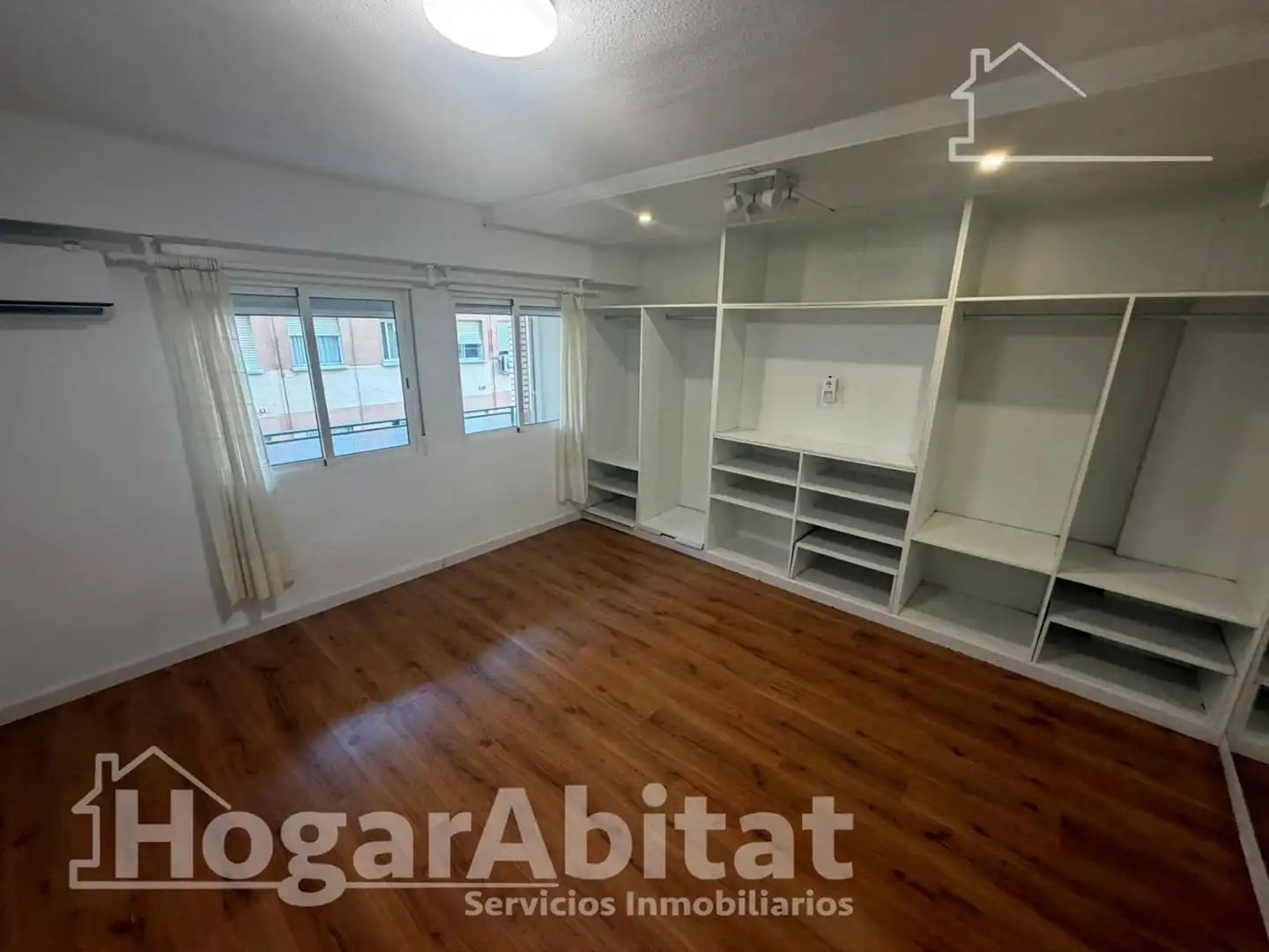 Habitación de Piso en venta en Llíria con Aire acondicionado y Balcón