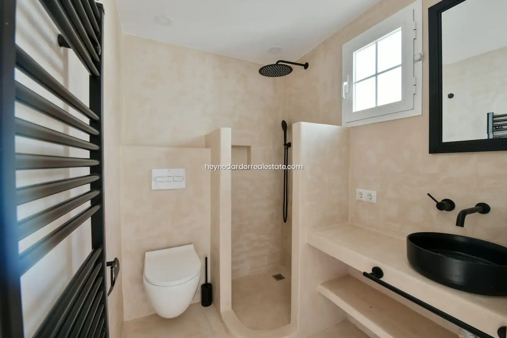 Bathroom of Houses for sale in Calvià  with Air Conditioner, Private garden and Storage room