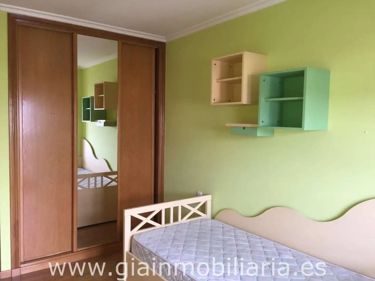 Flat with terrace for sale in Calle Redondela, imagen 9