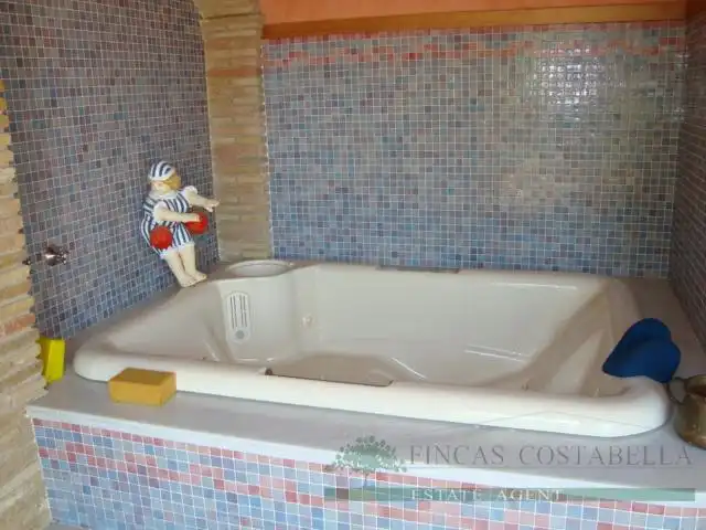 House with pool for sale in Urbanitzacions del Nord, imagen 14