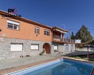 Vista exterior de Casa o xalet en venda en Huétor de Santillán amb Terrassa i Piscina