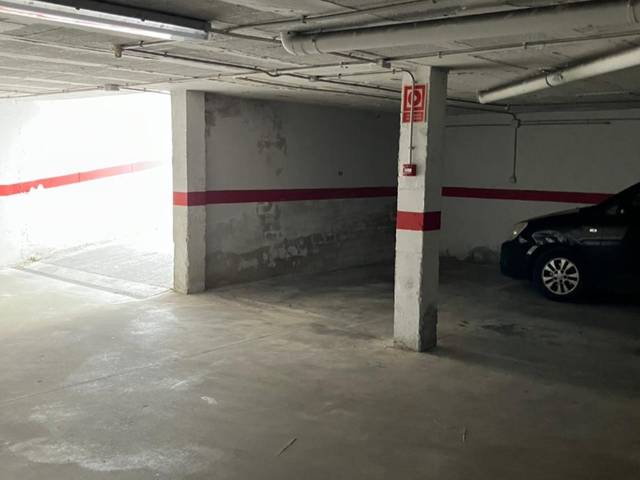 Garaje en Venta en Cardenal Cisneros, 29 en La Estación