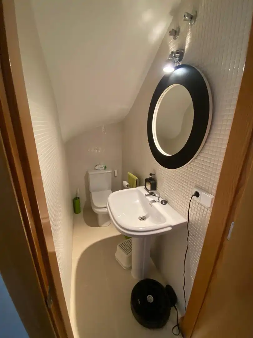Bathroom of Flat for sale in Mairena del Aljarafe
