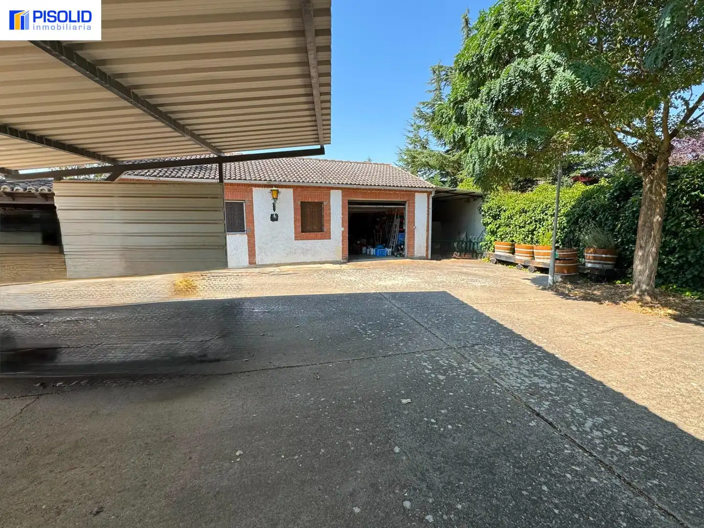 Aparcament de Finca rústica en venda en Corcos amb Calefacció i Piscina