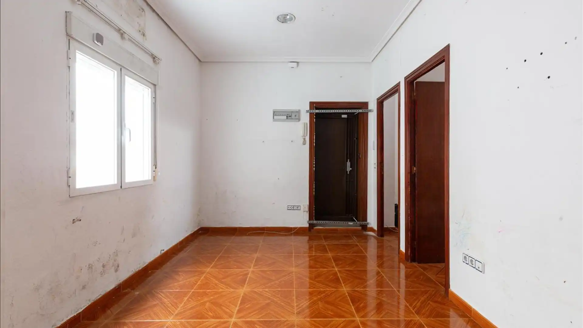 Flat for sale in  Madrid Capital  with Terrace