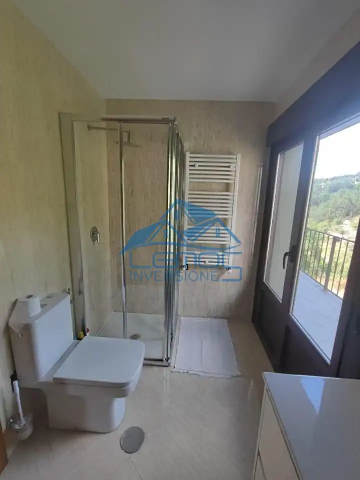 Bathroom of Houses for sale in Candamo  with Air Conditioner, Private garden and Terrace