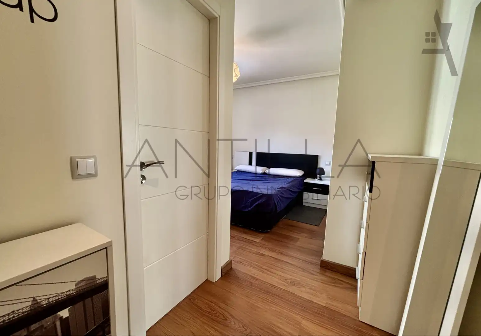 Bedroom of Flat for sale in Madrid  with Air Conditioner, Heating and Furnished