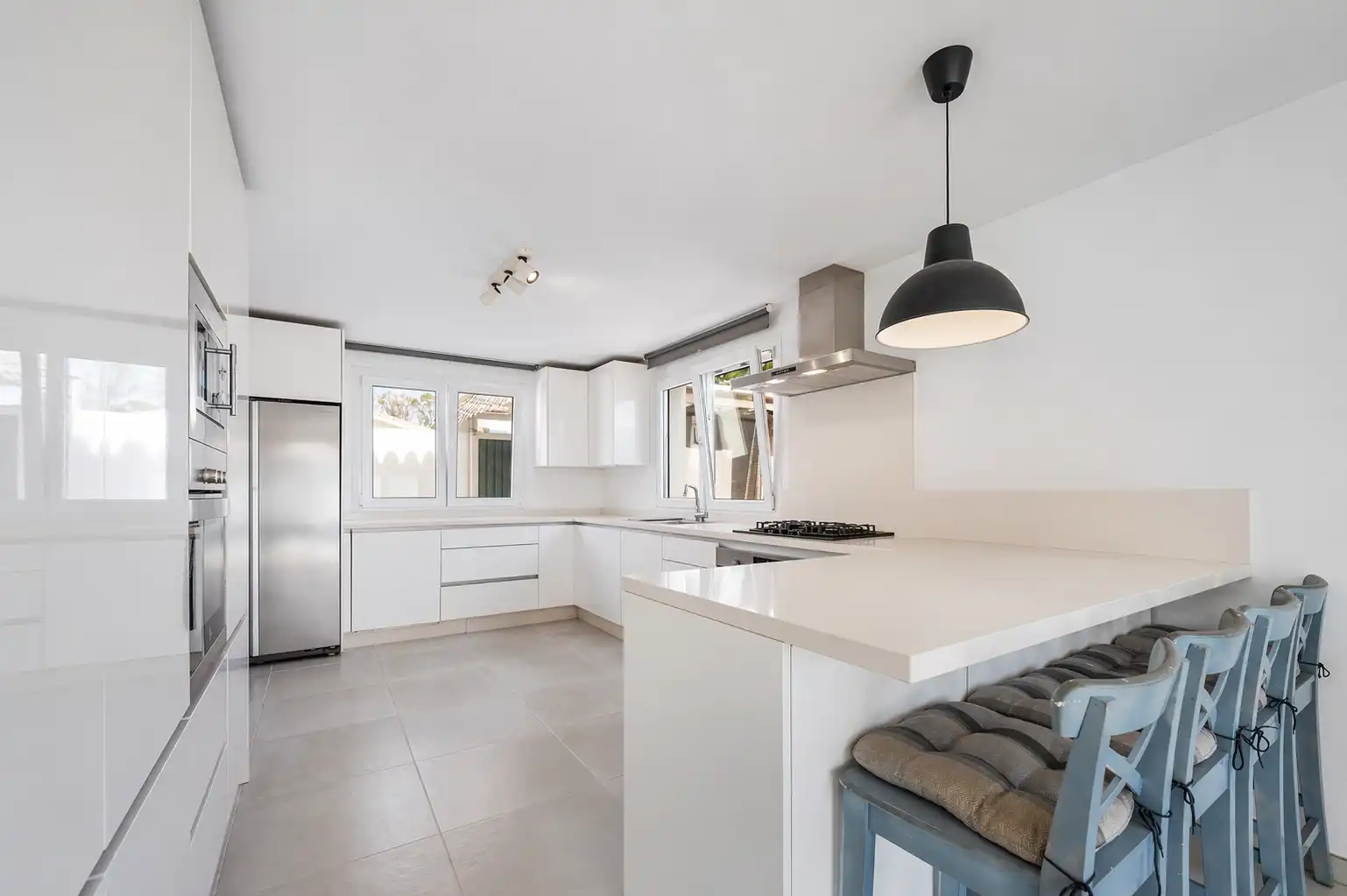 Kitchen of Houses for sale in Estepona  with Air Conditioner, Private garden and Terrace