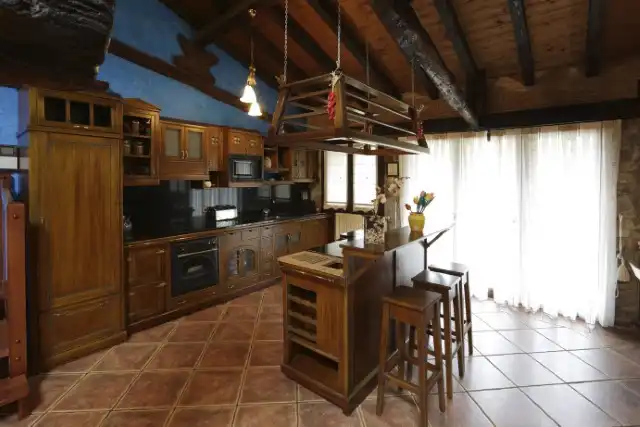 Cocina de Finca rústica en venta en Elgoibar con Calefacción, Jardín privado y Terraza