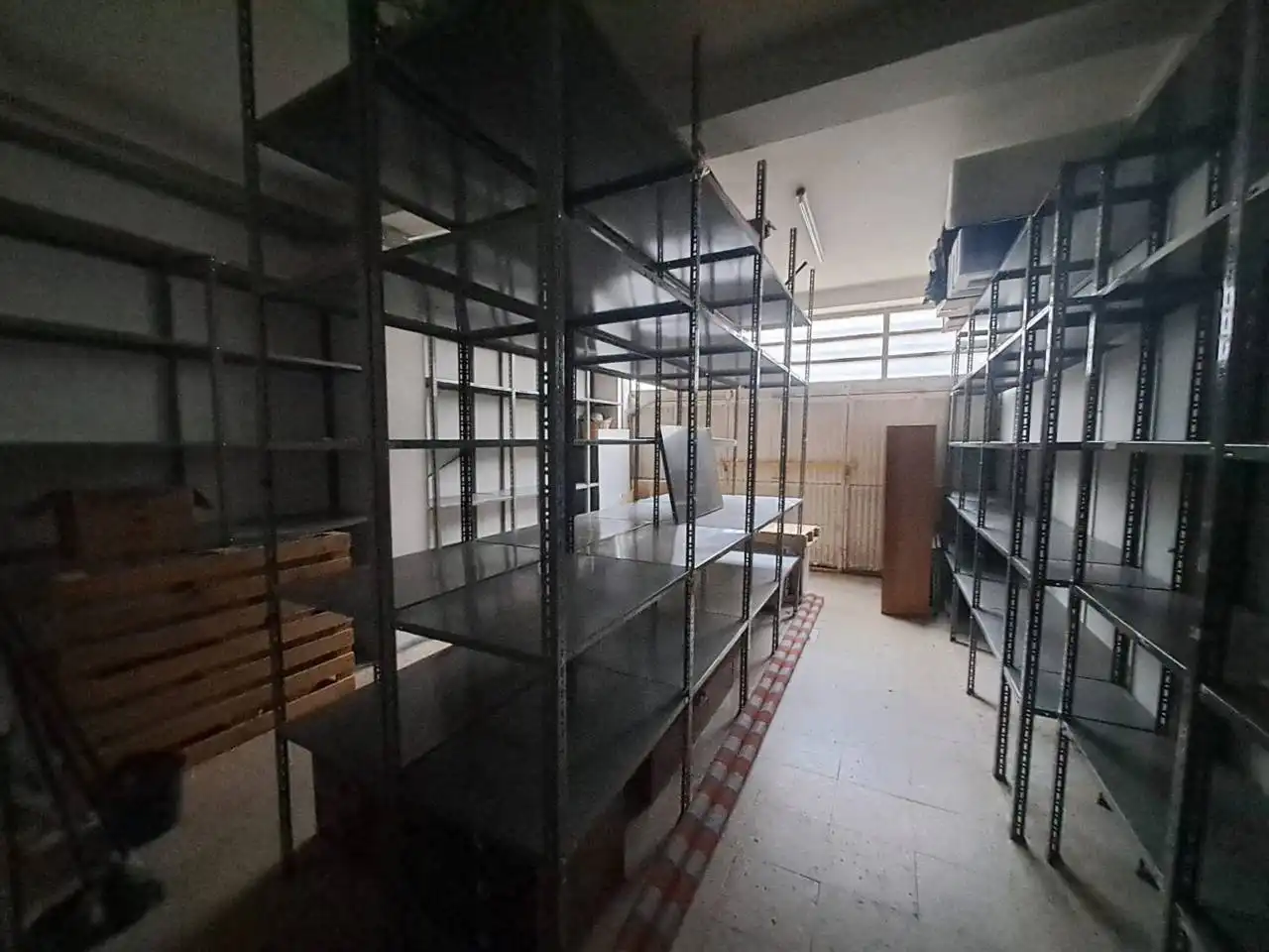 Commercial properties for sale in Burgos  with Air Conditioner