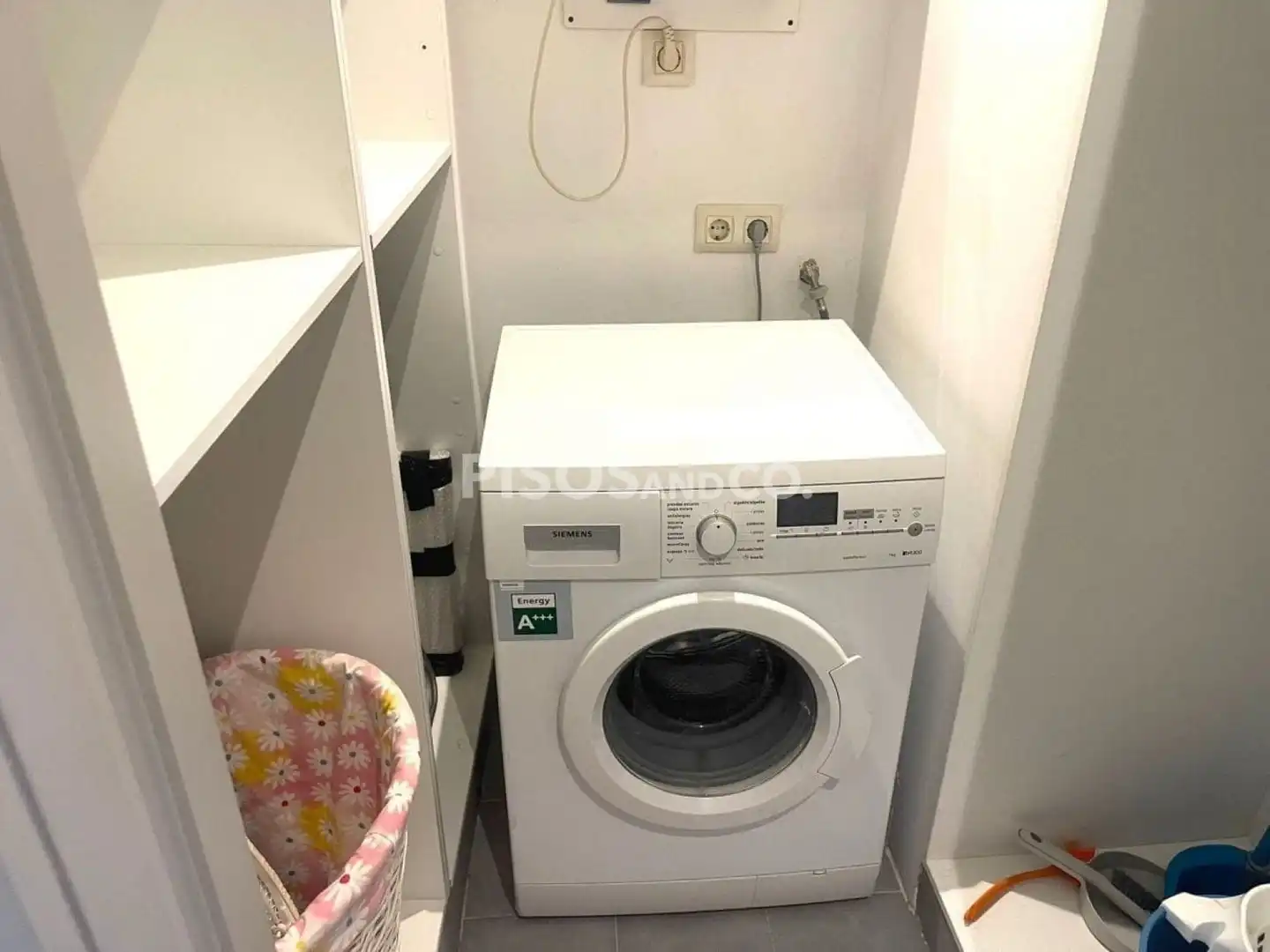 Piso en venta en A Coruña Capital  con Calefacción y Amueblado