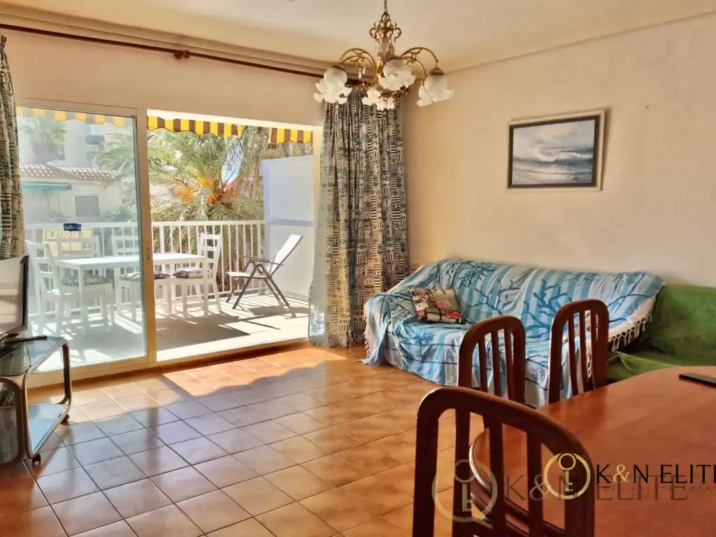 Sala de estar de Piso de alquiler en Sueca con Terraza y Piscina