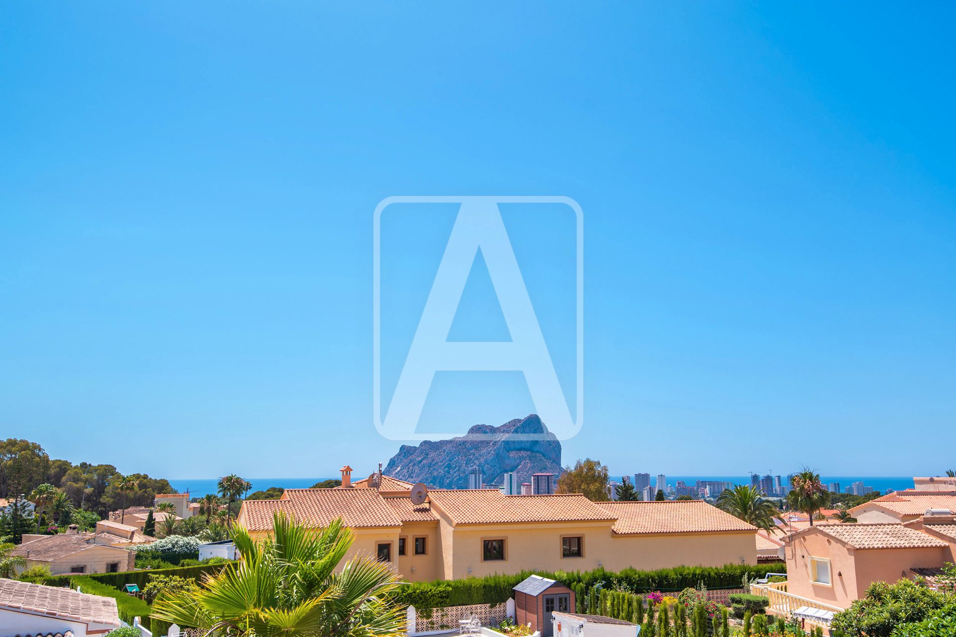Vista exterior de Casa o xalet en venda en Calpe / Calp amb Calefacció, Jardí privat i Terrassa