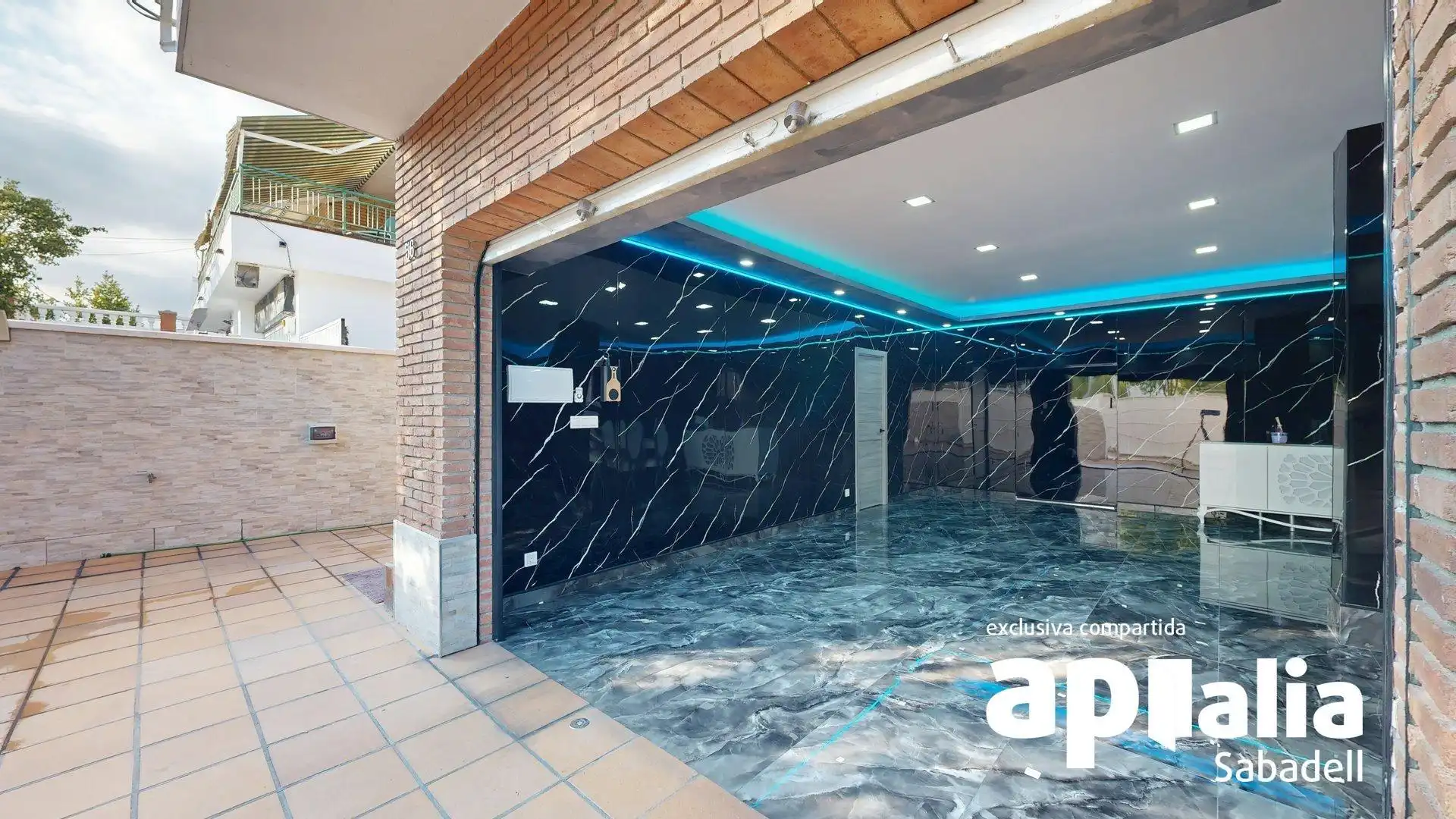 Detached house with terrace for sale in Carrer PIRINEUS, imagen 6