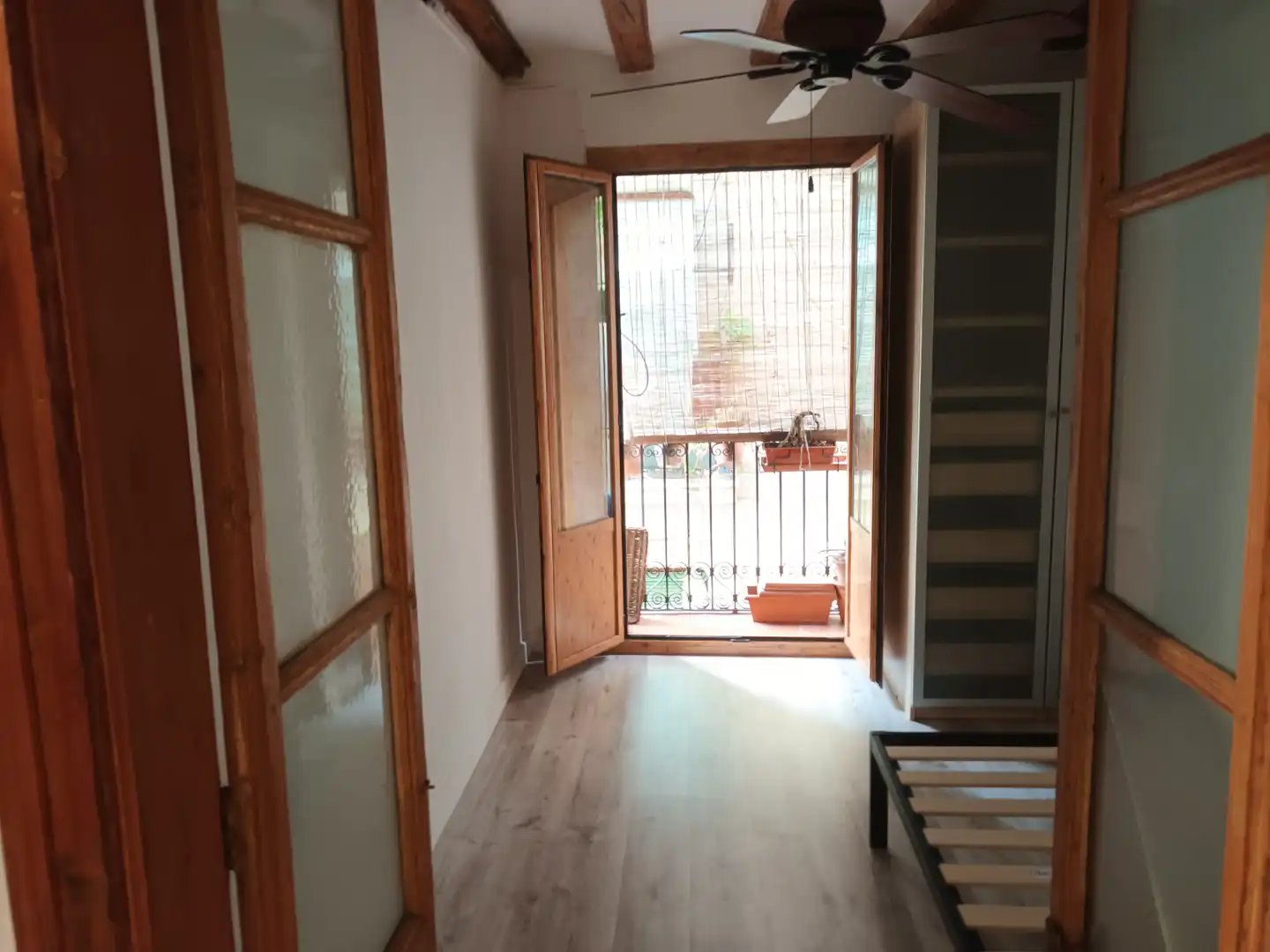 Piso con terraza en alquiler en Ciutat Vella, imagen 2