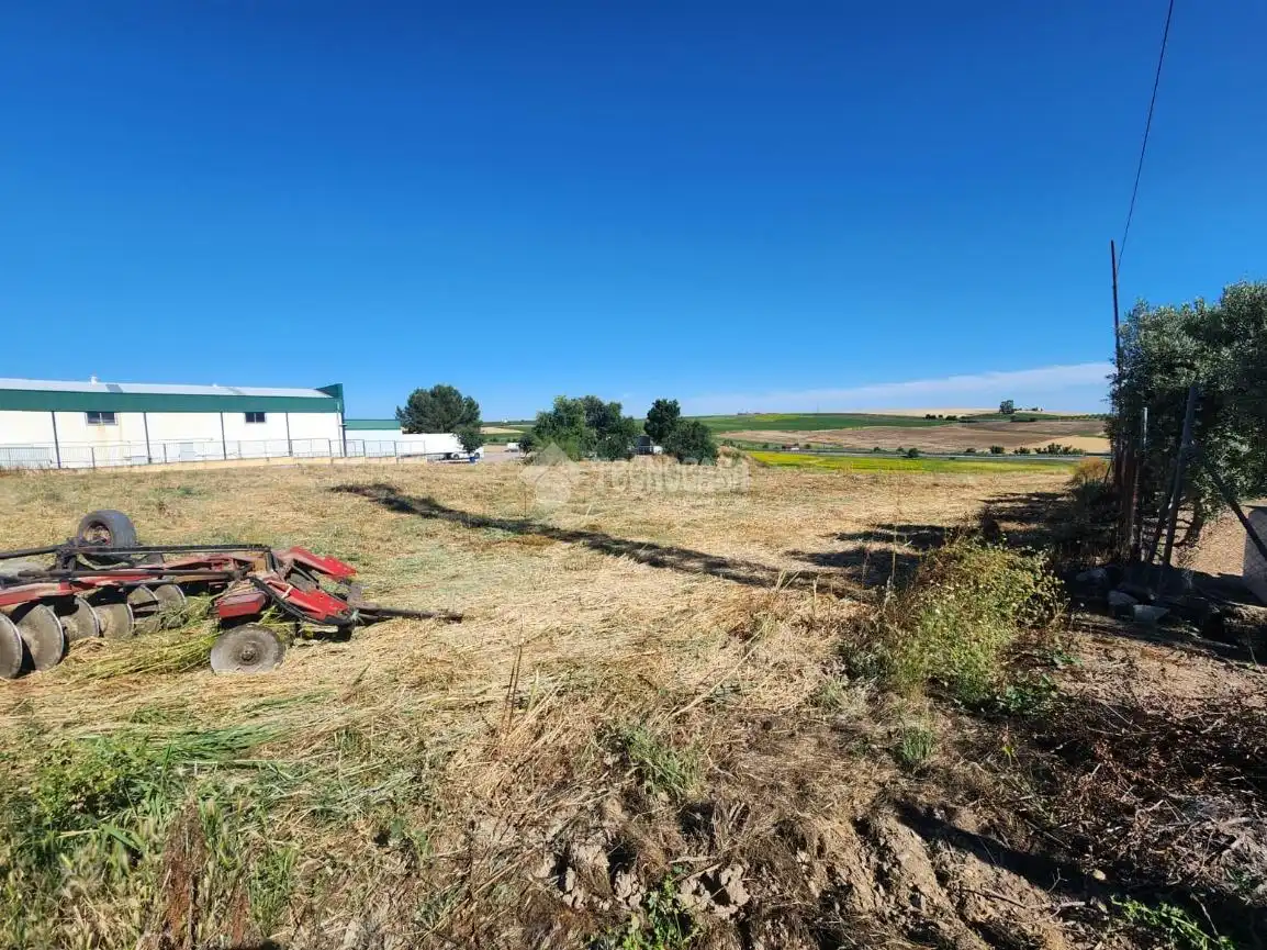 Terreno industrial en venta en Écija